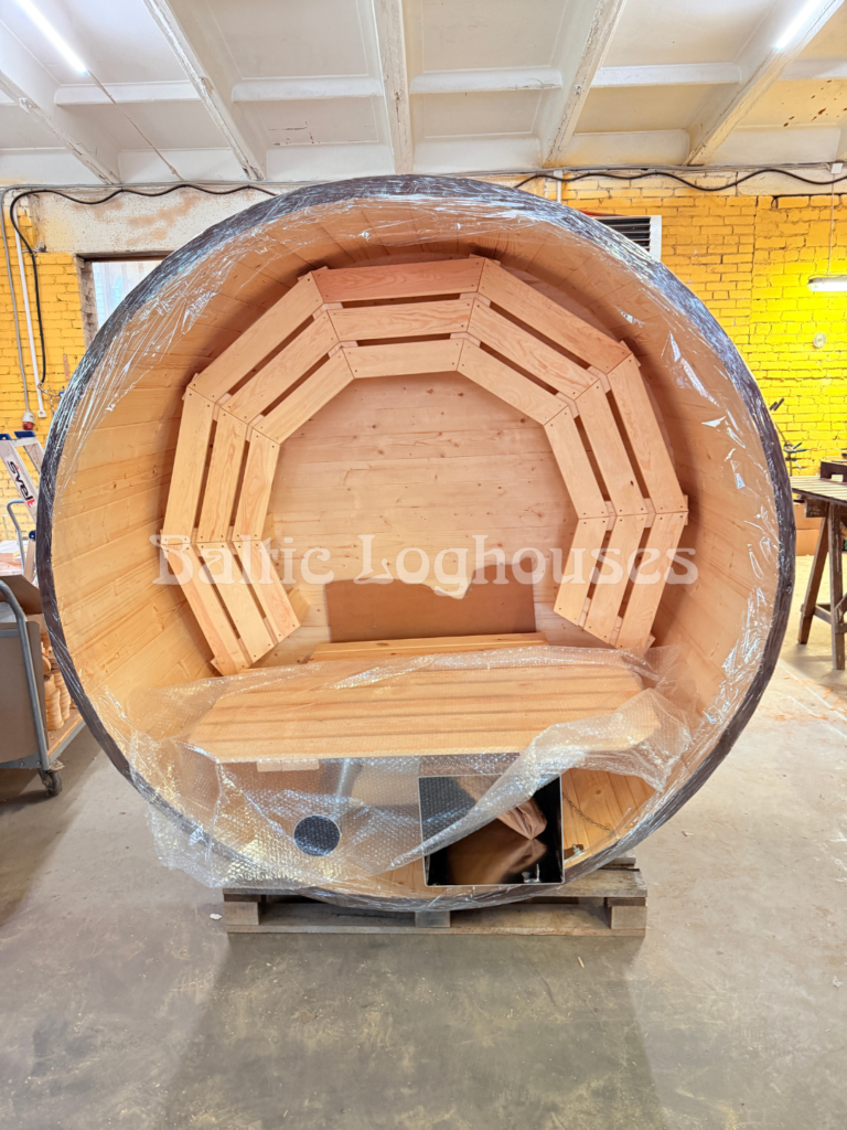 Baltic Loghouses puidust kümblustünni transport